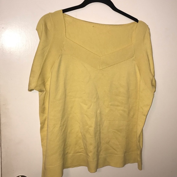 Yellow short sleeve sweater size 2X - Picture 1 of 4